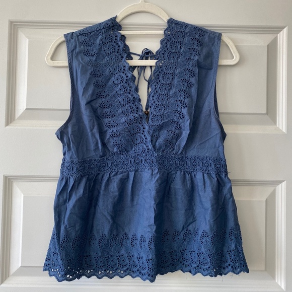 American Eagle Embroidered Top - Picture 1 of 2